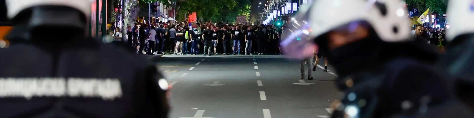 Студентске демонстрације, бунт и последице: Како Покрет води ка диктатури или грађанском рату