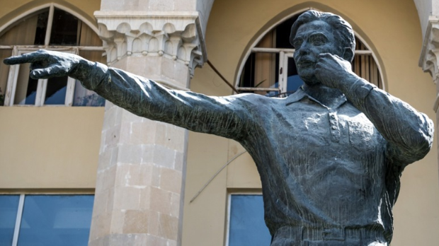 Тофик Бахрамов, једини фудбалски судија који има споменик:  Како су Енглези први и последњи пут постали светски прваци