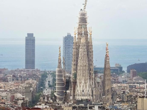 Барселона и њени језички лавиринти: Од „buenas“ до „bona nit“