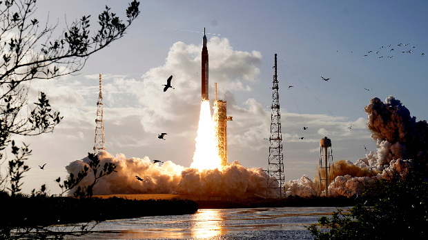 Поглед на скривену страну Месеца: Досадашњи домети и будући изгледи свемирске мисије „Артемис“