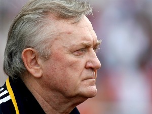Недеља кад је отишaо Осим: Кад јабуке цвату