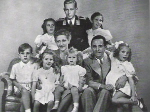 Гебелс, наш савременик: Приручник за савремене пропагандисте (1)