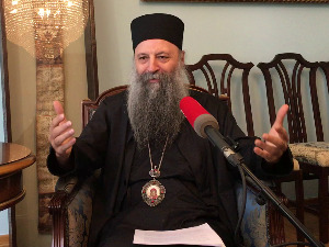Десет најдражих поп и рок песама патријарха српског господина Порфирија: Брејкерси и Цепелини, Смак и Идоли, Коен и Арсен, Окуџава и...