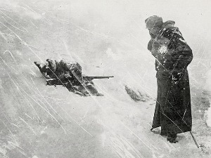 Креће се лађа француска (3): Тамо далеко, крај мора 