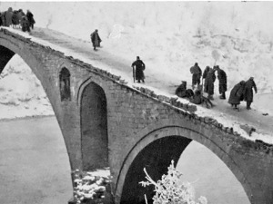 Креће се лађа француска (2): Ка Албанији, преко Албаније